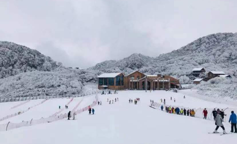 东方福利网 蚌埠-牵牛坪滑雪场(金佛山西坡滑雪场)