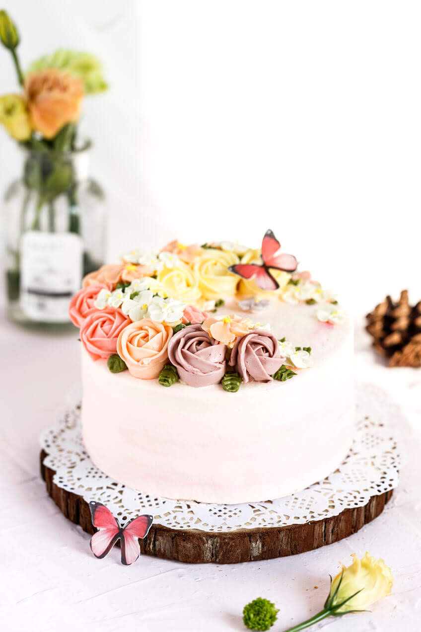 【cc cake】花与蝴蝶动物奶油裱花生日蛋糕