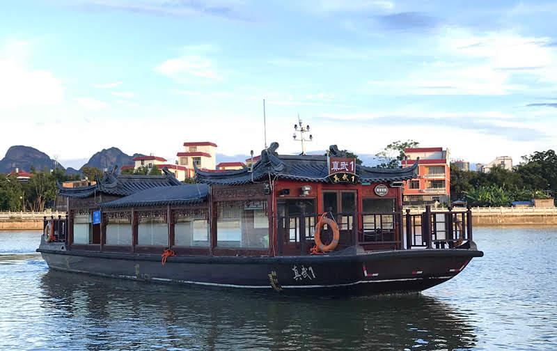 00预订天堂湖温泉度假山庄开放时间:全年 10:00-23