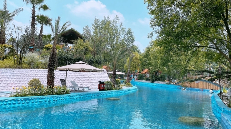 子云温泉开放时间:全年 07:30-21:30地址:成都市郫都区友爱镇子云村6